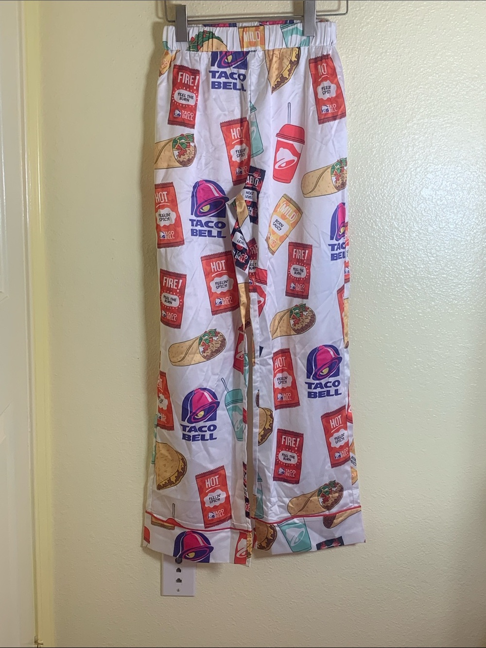 NWOT White Printed Pajama Pants – Taco & Sauce Graphic, Size XXS